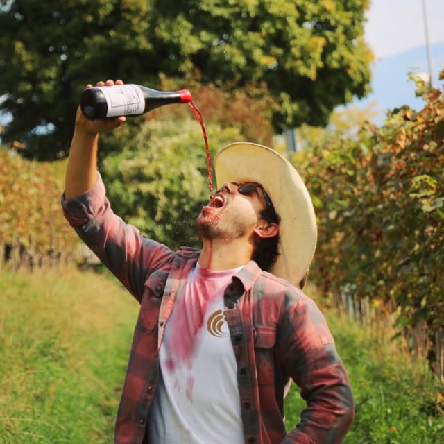 Instagram @bodegasmartinezrios